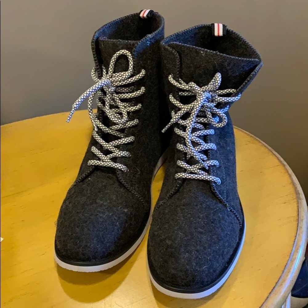 NEW! Wools high top boot